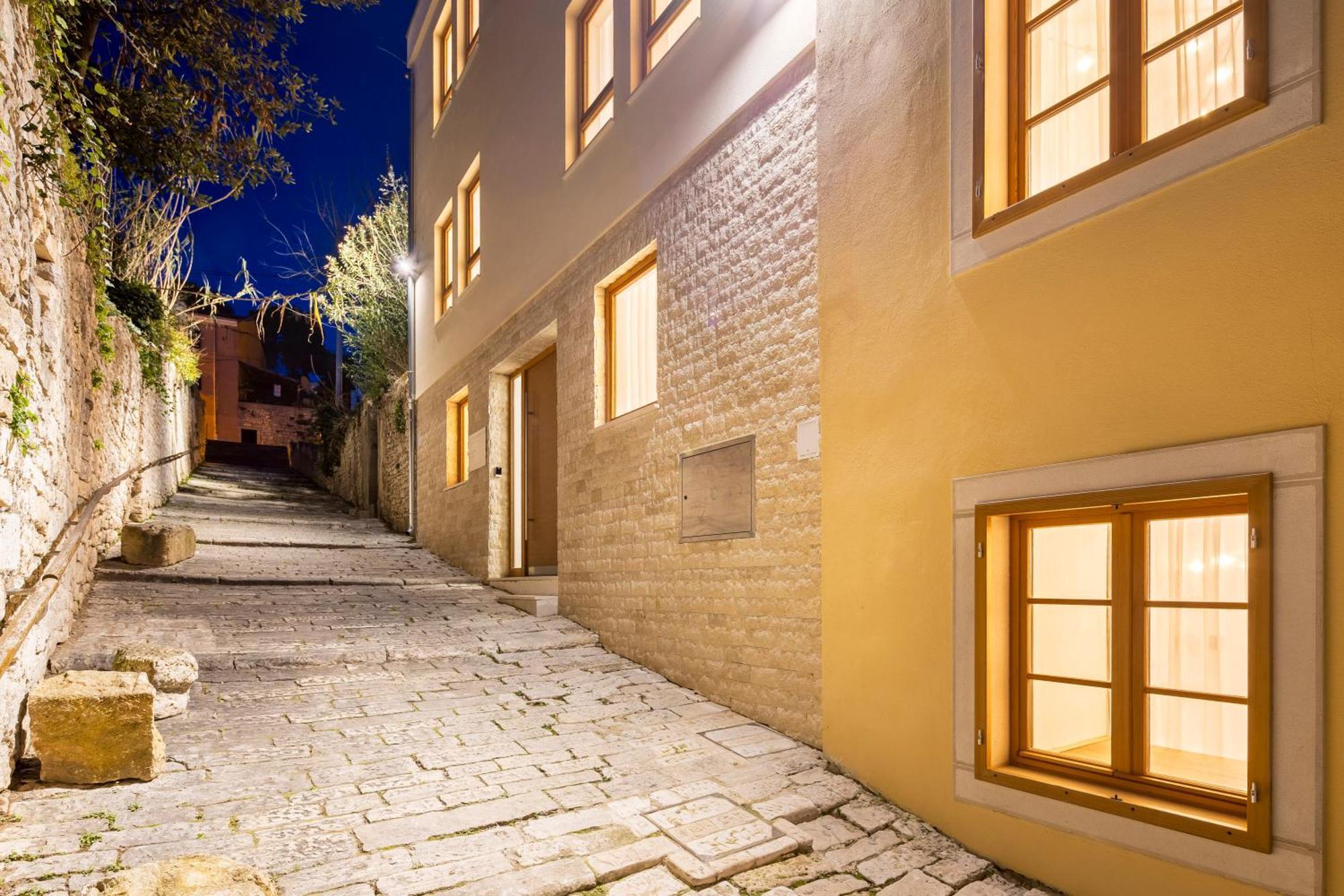Pula Residence Rooms And Apartments Old City Center Kültér fotó
