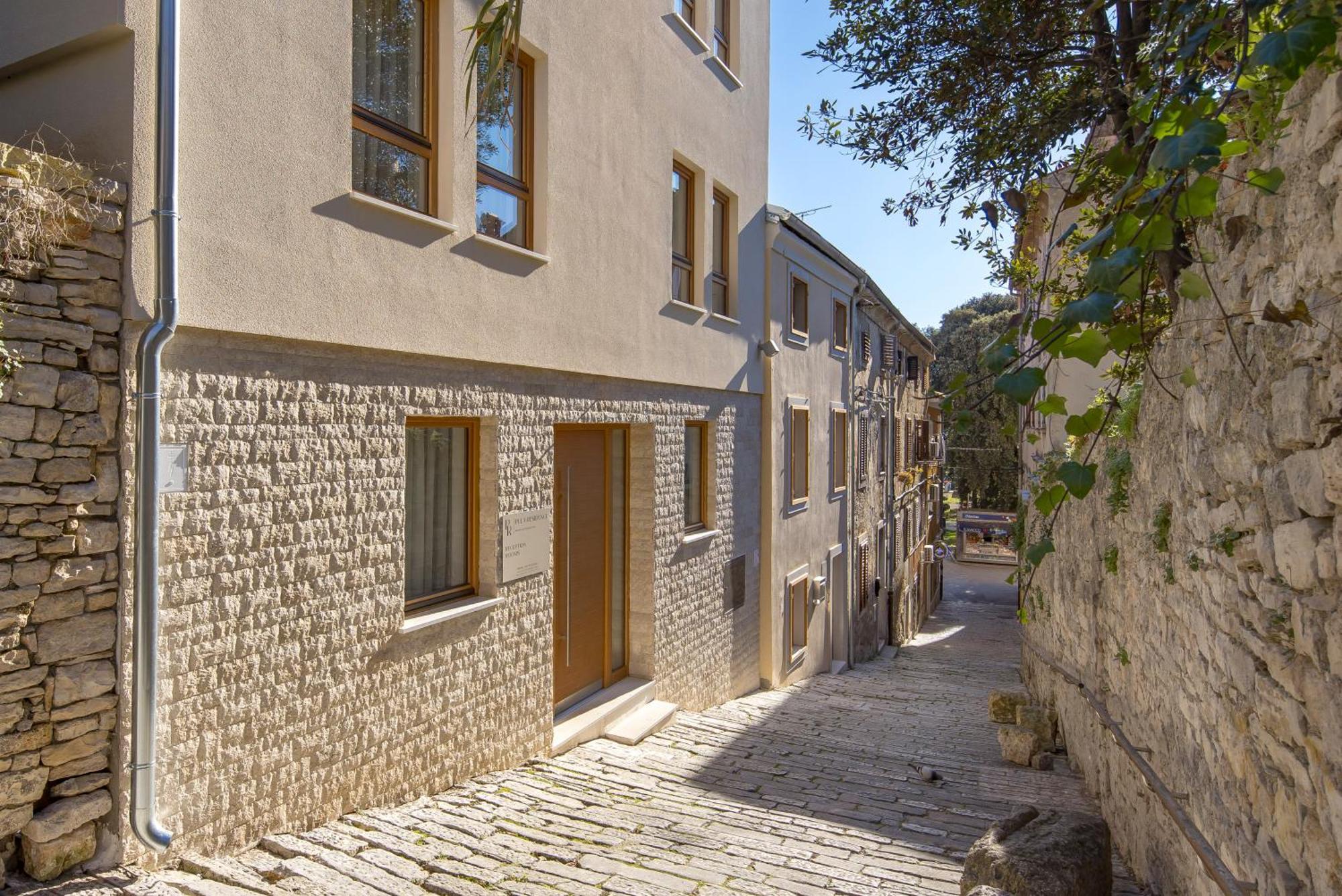 Pula Residence Rooms And Apartments Old City Center Kültér fotó
