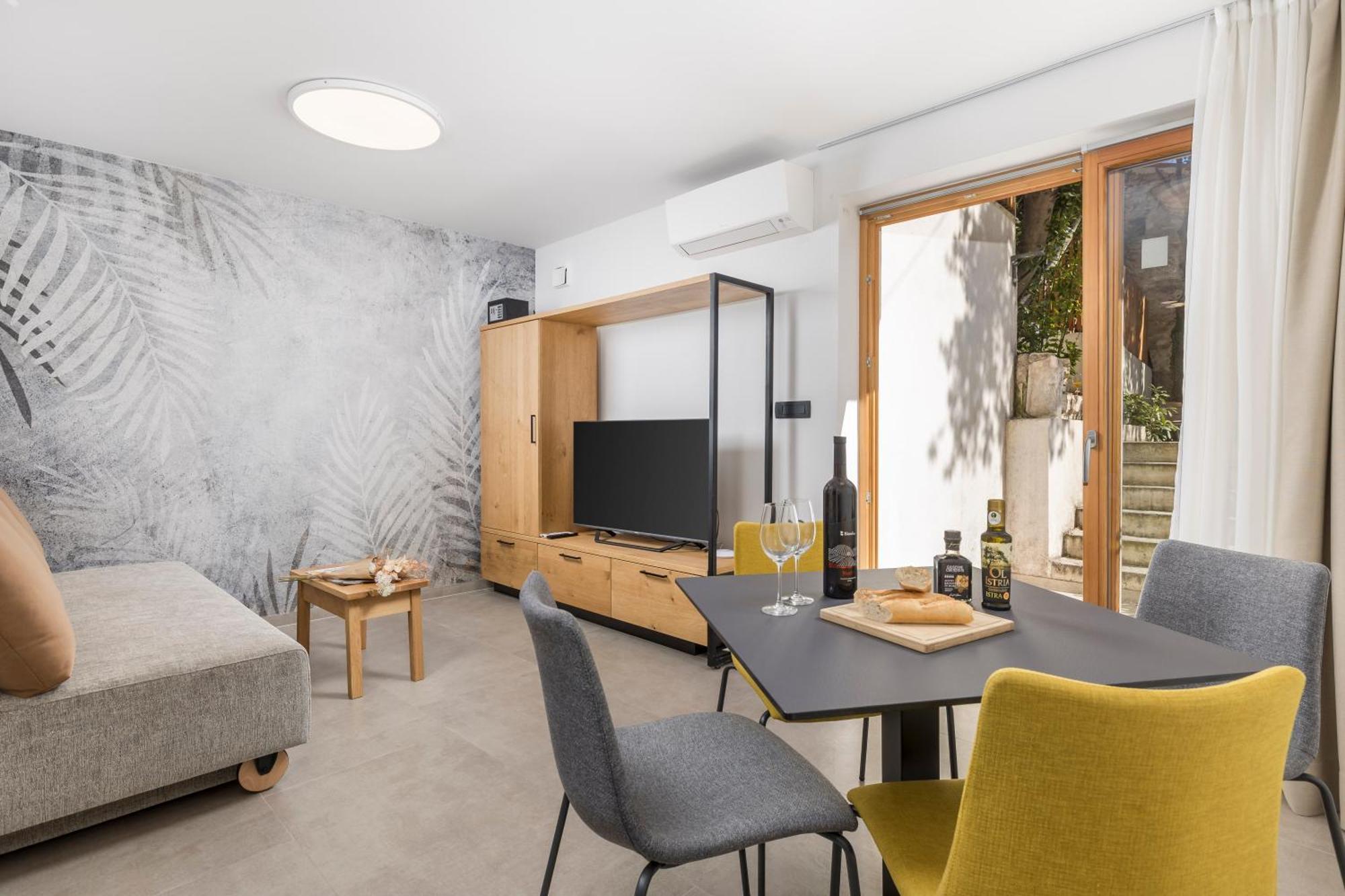 Pula Residence Rooms And Apartments Old City Center Kültér fotó