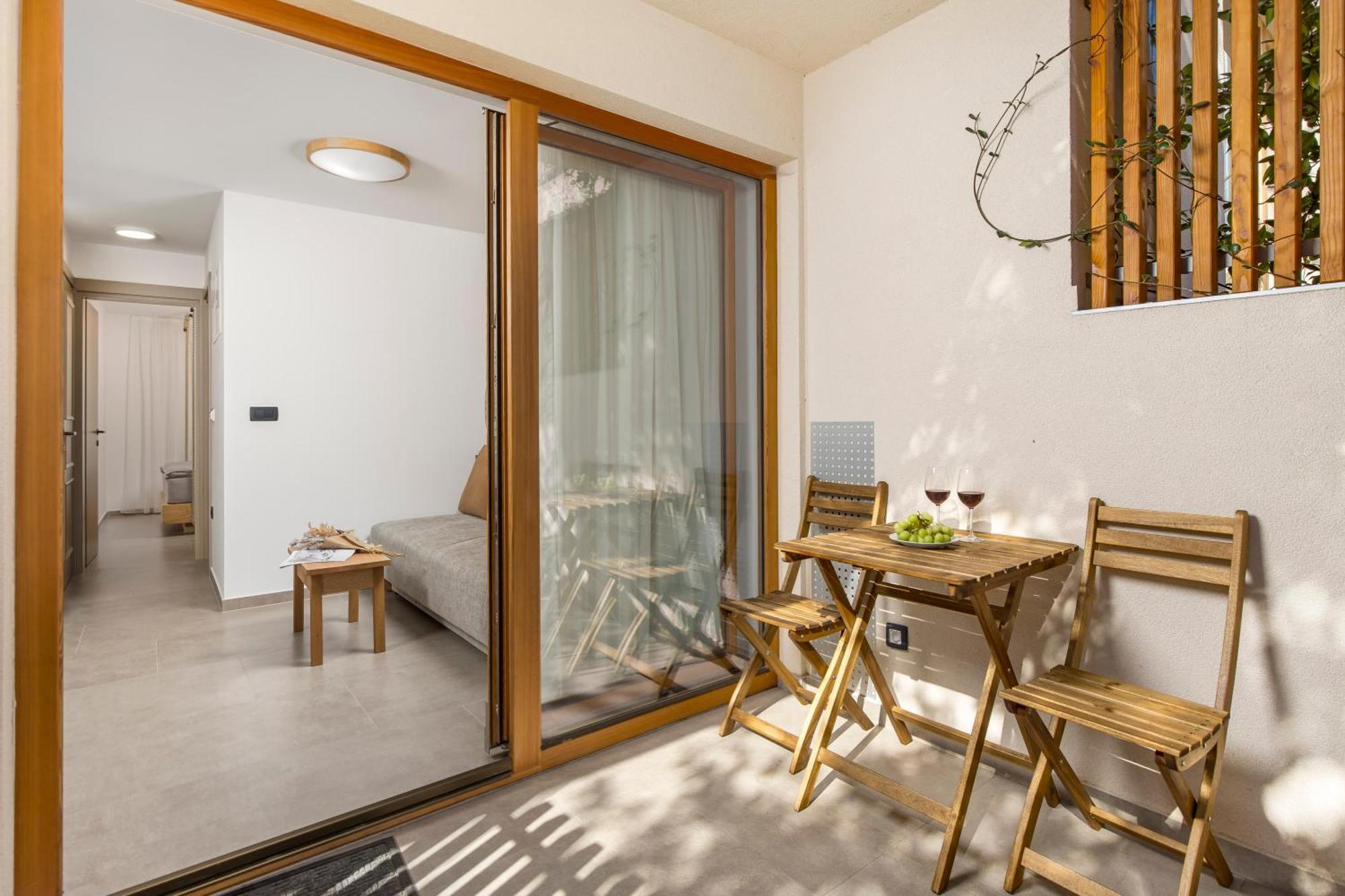 Pula Residence Rooms And Apartments Old City Center Kültér fotó